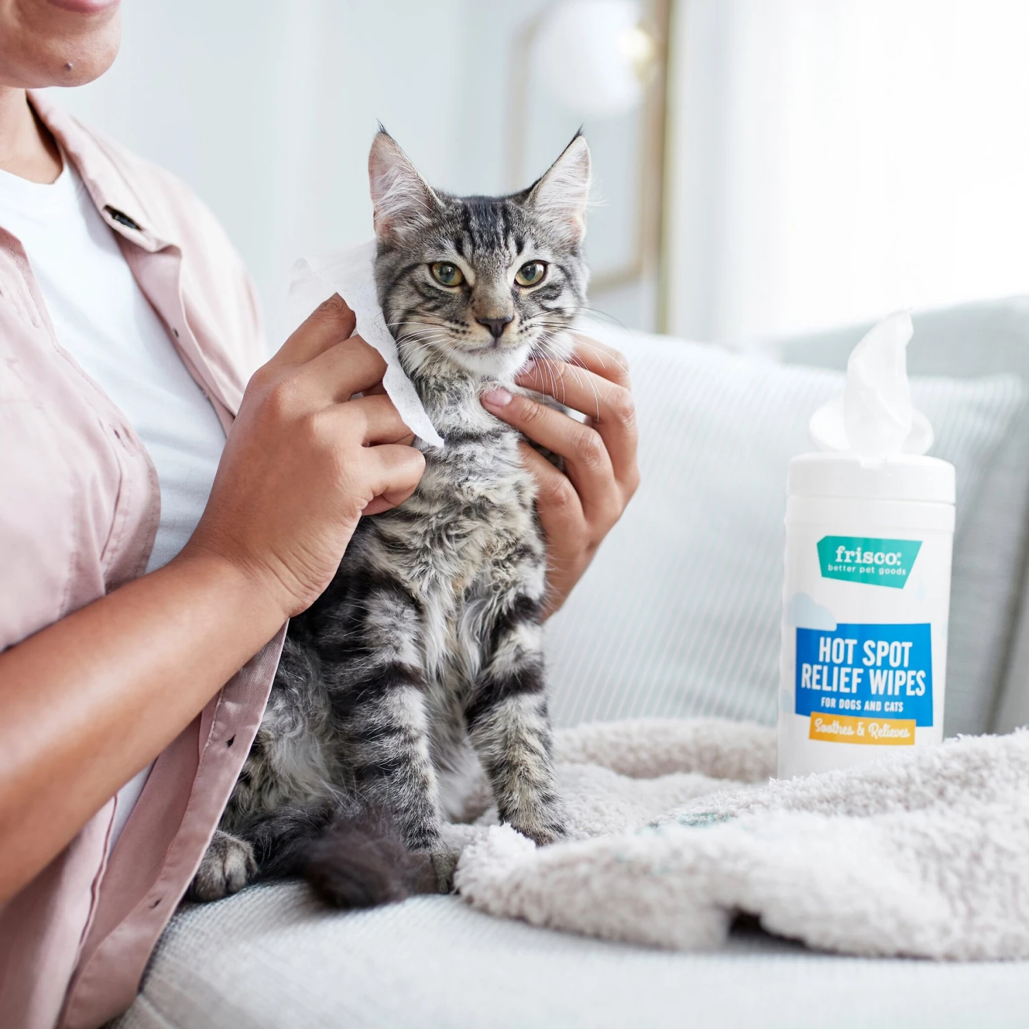 Frisco Hot Spot Relief Wipes 4 Frisco Hot Spot Relief Wipes - Image 3