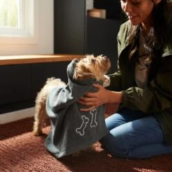 Frisco Embroidered Pawprint Microfiber Dog Bath Towel 11 Frisco Embroidered Pawprint Microfiber Dog Bath Towel -Frisco Shop 269029 PT4. AC SS1800 V1624553208