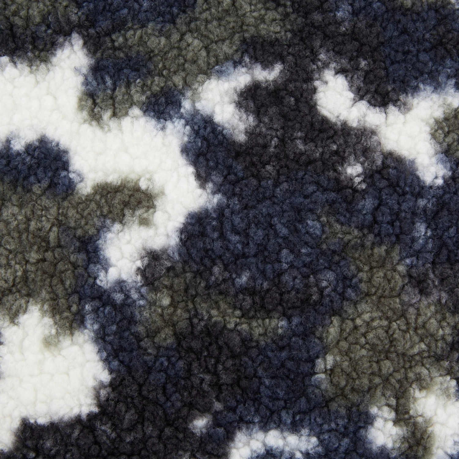 Frisco Sherpa Cube Pillow Cat & Dog Bed, Camo 4 Frisco Sherpa Cube Pillow Cat & Dog Bed, Camo - Image 3